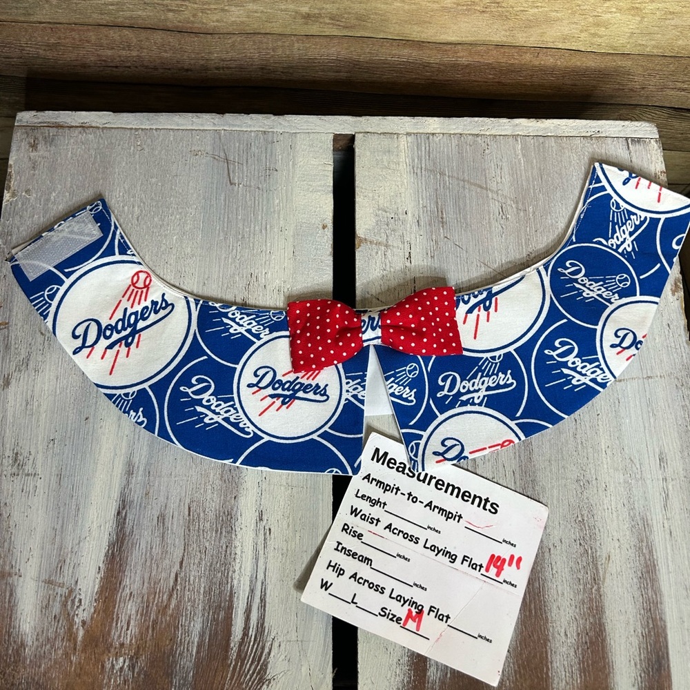 DODGERS Dog Collar Bow Tie Size Medium - Picture 2 of 4